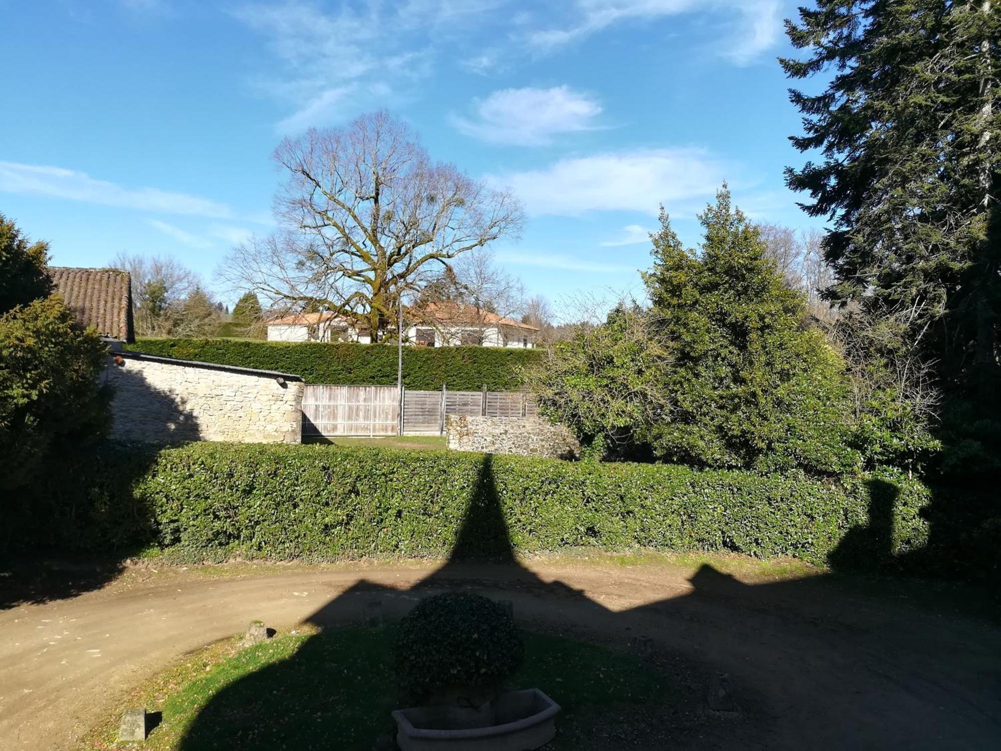 Chateau De Saint-Antoine Bonnac-la-Cote Bilik gambar